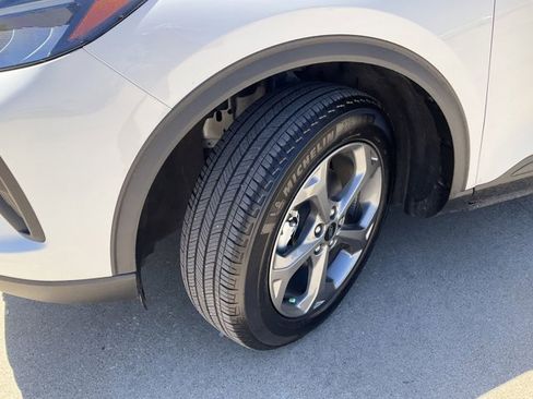 Used 2025 Ford Escape ST-Line w/ Equipment Group 301A FWD image 20