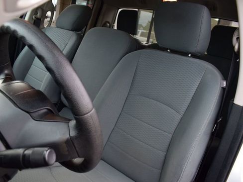 Used 2016 RAM 1500 Express image 15