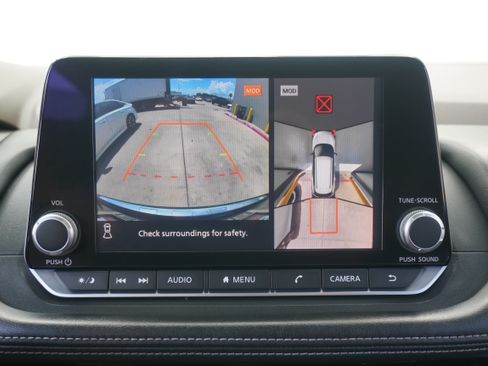 Used 2021 Nissan Rogue SV FWD image 17