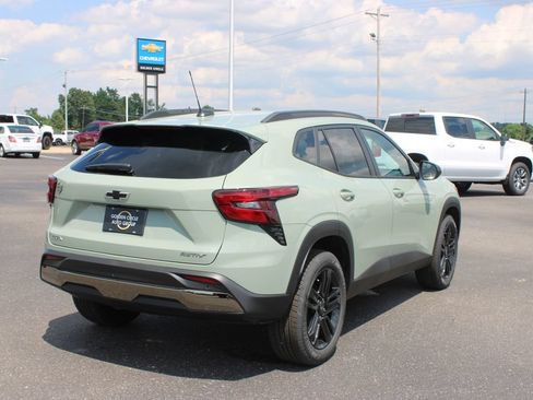 New 2026 Chevrolet Trax ACTIV FWD image 9