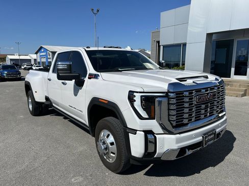 Used 2024 GMC Sierra 3500 Denali w/ Denali Reserve Package image 1