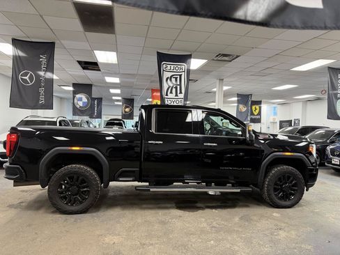 Used 2020 GMC Sierra 3500 Denali w/ Denali Ultimate Package AWD/4WD image 5