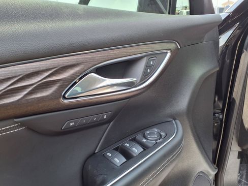 Used 2023 Buick Envision Avenir FWD image 14