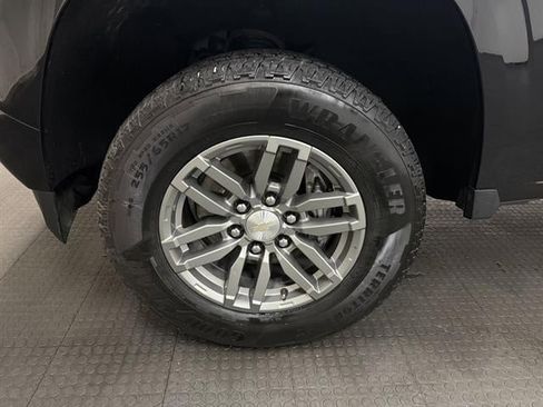 Used 2023 Chevrolet Colorado LT w/ LT Convenience Package image 9