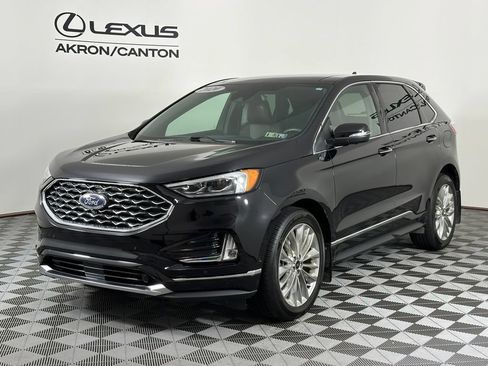 Used 2020 Ford Edge Titanium w/ Equipment Group 301A AWD/4WD image 11