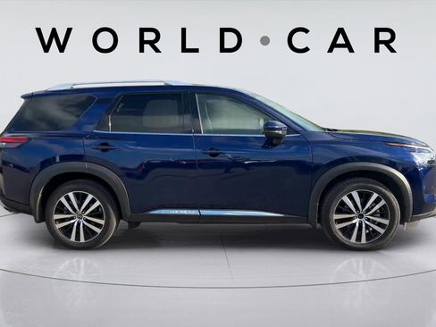 Used 2023 Nissan Pathfinder Platinum w/ Cargo Package FWD image 2