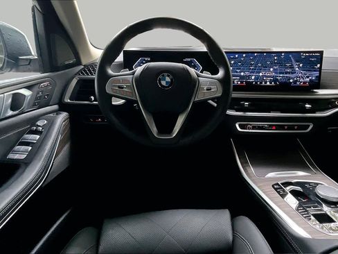 Certified 2026 BMW X7 xDrive40i AWD/4WD image 5