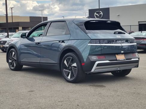 New 2026 Hyundai Ioniq 5 SE RWD image 3