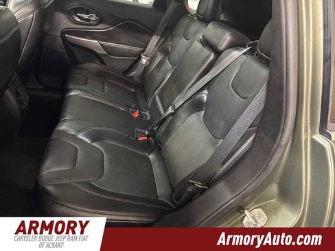 Used 2021 Jeep Cherokee Latitude Lux w/ Sun & Sound Group image 27