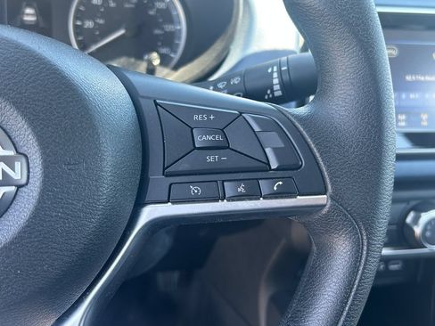 Used 2025 Nissan Versa SV FWD image 18