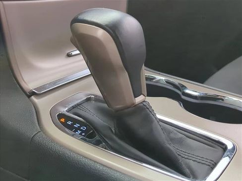 Used 2017 Jeep Grand Cherokee Laredo w/ Quick Order Package 2BE image 11