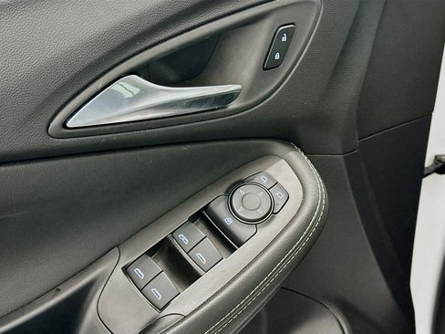 Used 2025 Buick Encore GX Preferred image 15