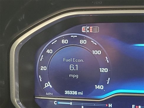 Used 2024 Chevrolet Silverado 2500 LT w/ Convenience Package image 23