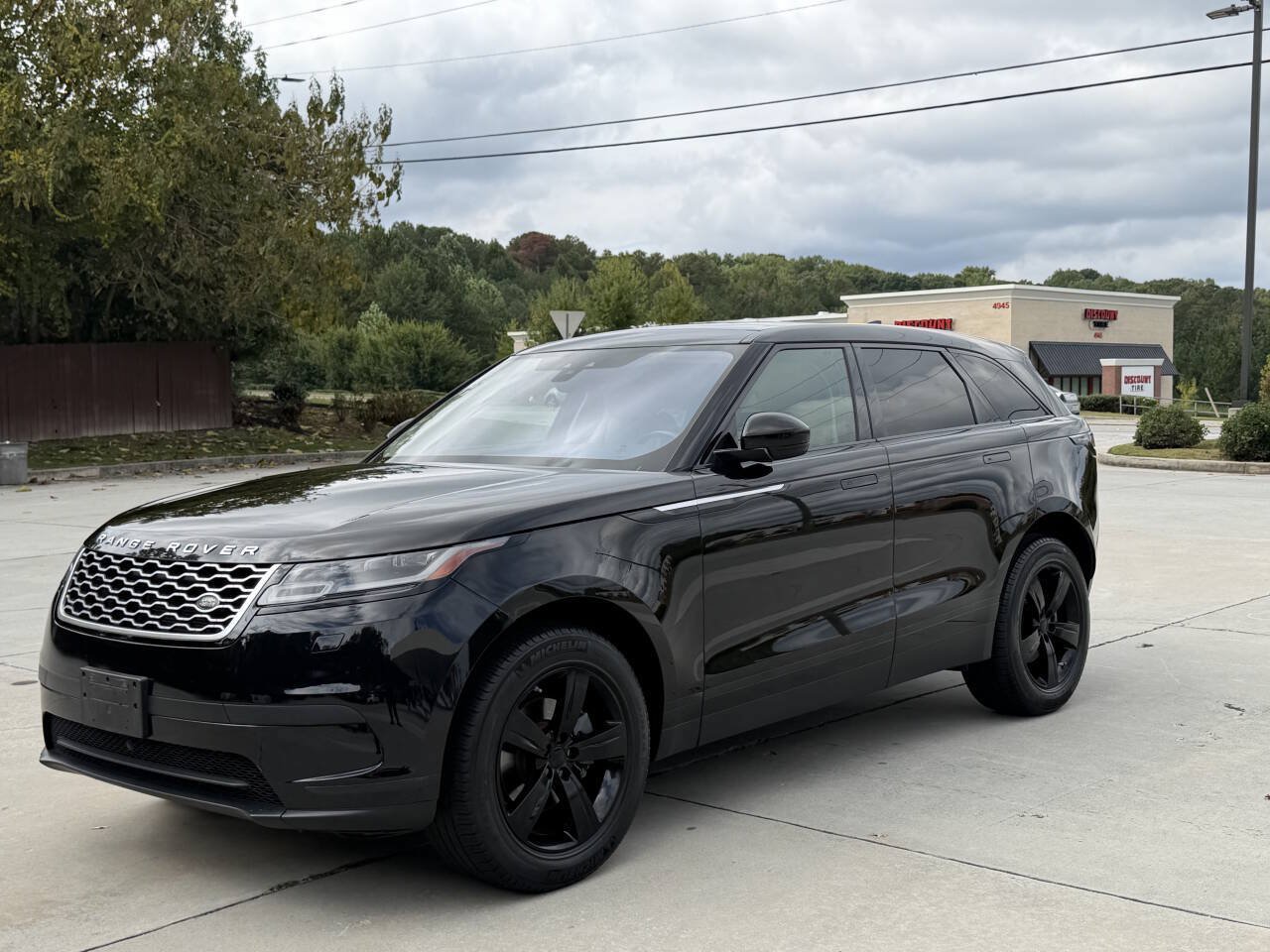 Used 2018 Land Rover Range Rover Velar S AWD/4WD image 1