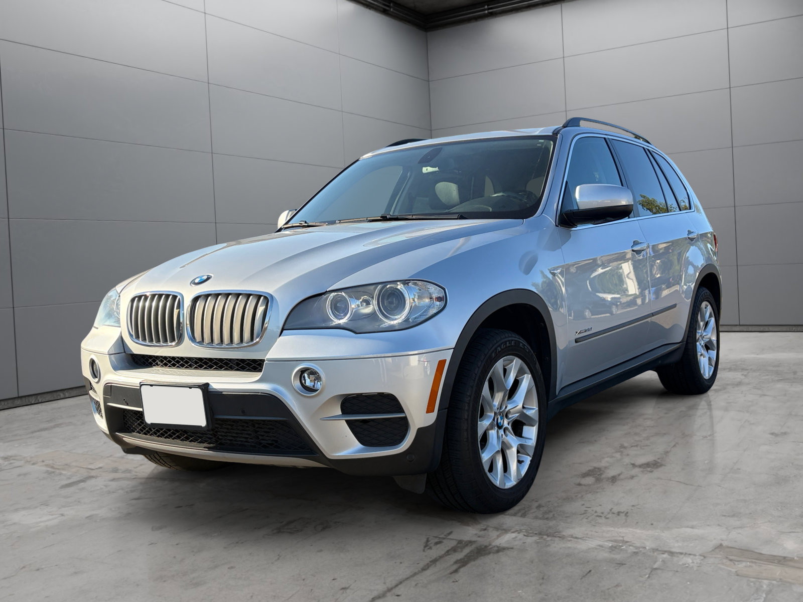 Used 2013 BMW X5 xDrive35i AWD/4WD image 1