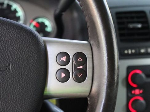 Used 2005 Pontiac Montana SV6 FWD image 18