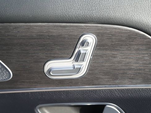 Used 2020 Mercedes-Benz GLS 450 4MATIC image 36