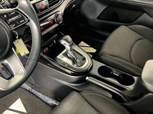 Used 2019 Kia Forte S FWD image 18