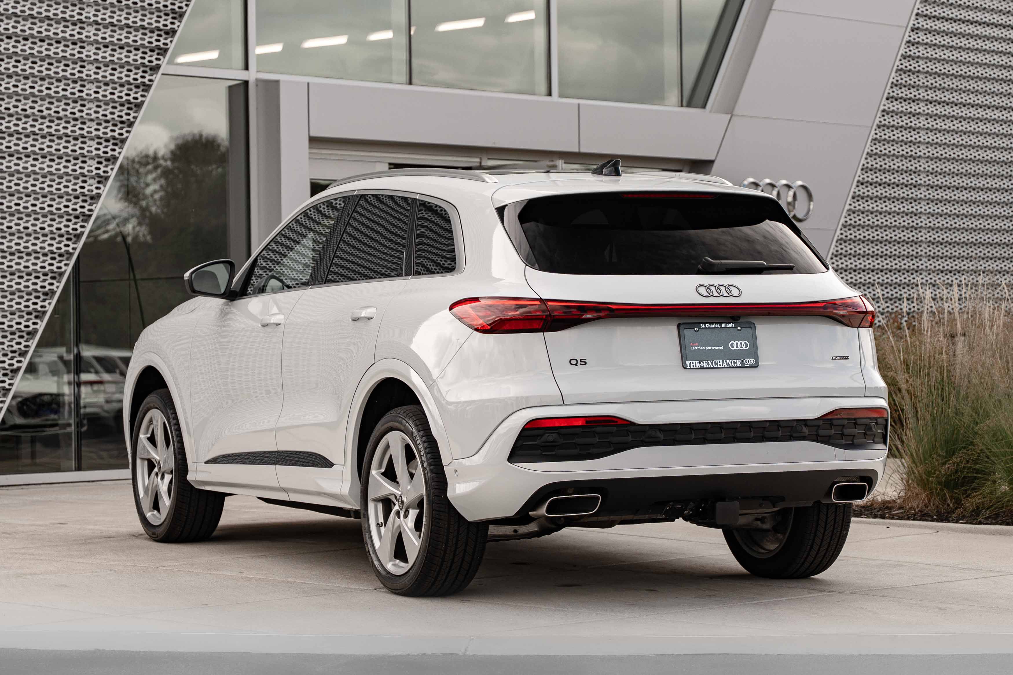 Certified 2025 Audi Q5 Premium w/ Premium Plus AWD/4WD image 5