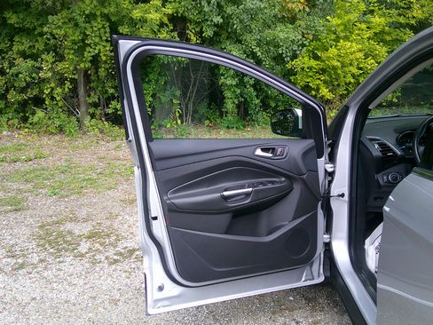 Used 2018 Ford Escape SEL image 17