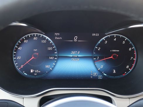 Used 2020 Mercedes-Benz GLC 300 4MATIC Coupe image 31