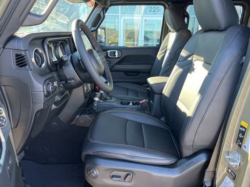 New 2026 Jeep Gladiator Sport image 3