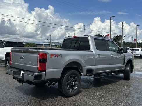 Used 2024 Ford F250 Lariat w/ Sport Appearance Package image 7
