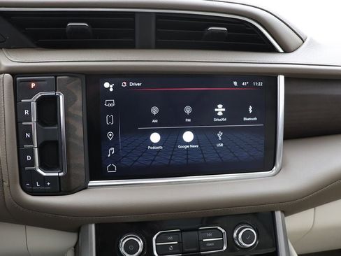 Used 2023 GMC Yukon XL Denali w/ Advanced Technology Package image 26