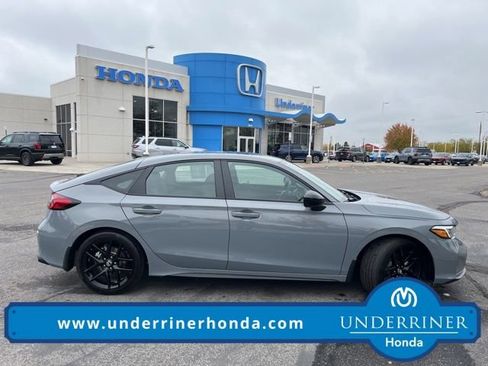 Used 2025 Honda Civic Sport image 1