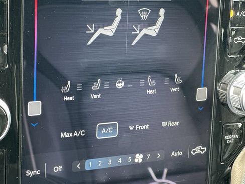 Used 2022 RAM 1500 Laramie AWD/4WD image 24