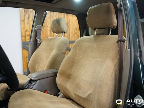 Used 1998 Toyota 4Runner SR5 AWD/4WD image 31