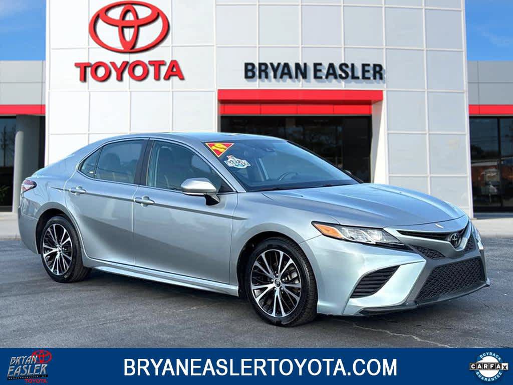 Used 2019 Toyota Camry SE w/ Convenience Package FWD image 1