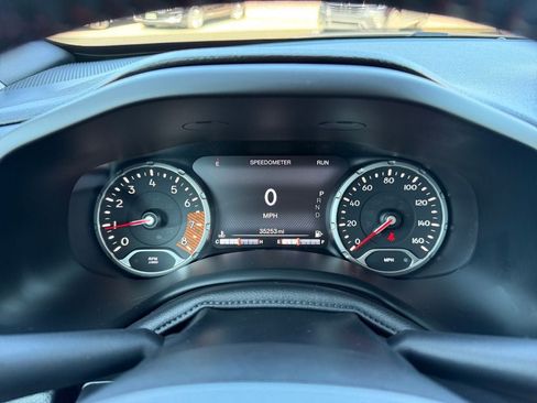 Used 2022 Jeep Renegade Trailhawk AWD/4WD image 14