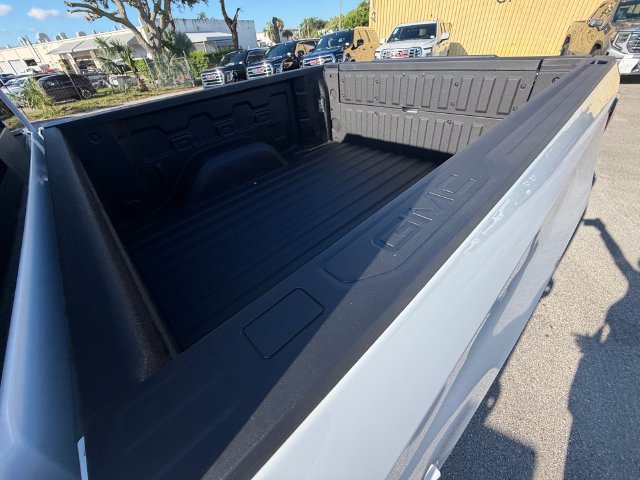 New 2026 GMC Sierra 1500 AT4 w/ AT4 Premium Package AWD/4WD image 10