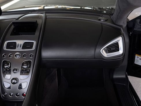 Used 2015 Aston Martin Vanquish Volante RWD image 53