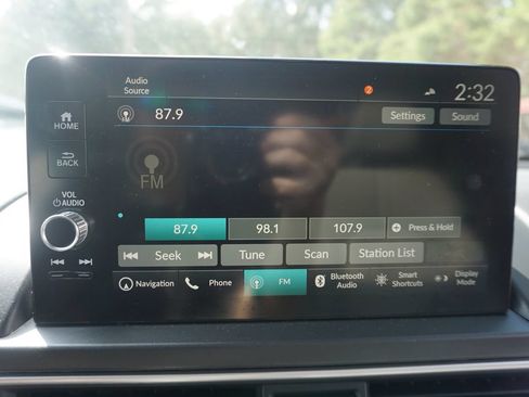 Used 2023 Honda Pilot Touring image 12