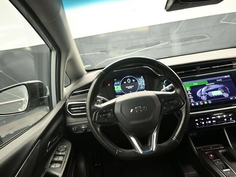 Used 2022 Chevrolet Bolt LT FWD image 29
