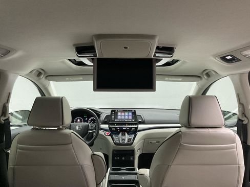 Used 2025 Honda Odyssey Touring image 32