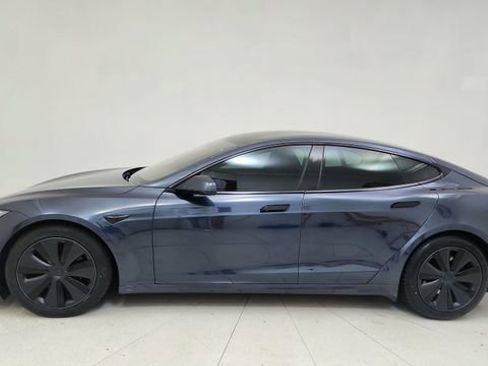 Used 2024 Tesla Model S image 10