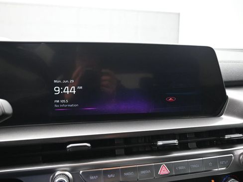 Used 2024 Kia Telluride S FWD image 14
