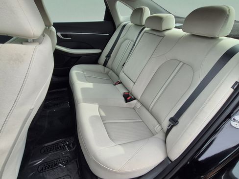 Certified 2025 Hyundai Sonata SEL FWD image 16