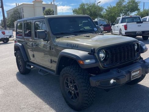 Used 2025 Jeep Wrangler Willys image 10