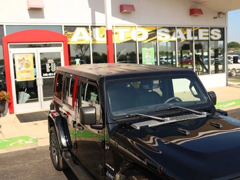 Used 2023 Jeep Wrangler Unlimited Sahara w/ Cold Weather Group AWD/4WD image 57