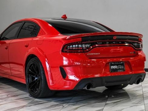 Used 2022 Dodge Charger SRT Hellcat w/ Carbon/Suede Interior Package RWD image 14
