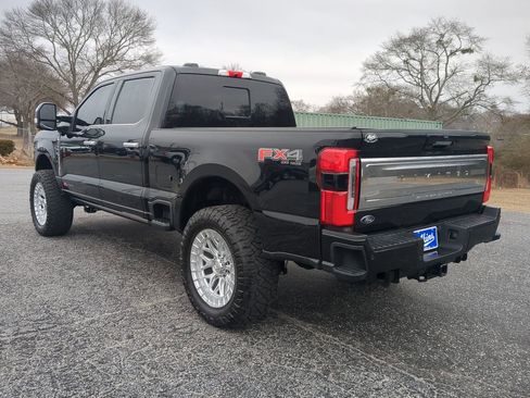 Used 2024 Ford F250 Limited w/ FX4 Off-Road Package image 5