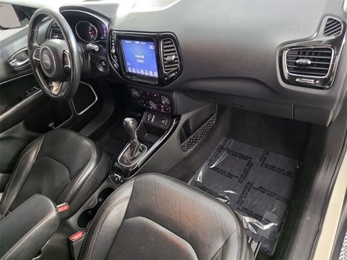 Used 2019 Jeep Compass Limited image 33