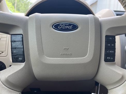 Used 2009 Ford Escape XLT image 24