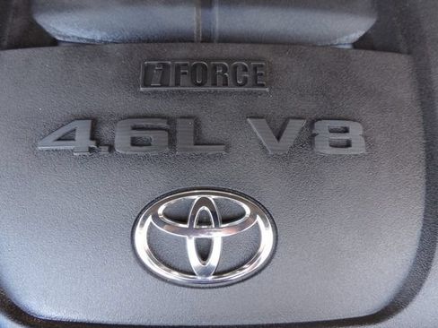 Used 2017 Toyota Tundra SR5 w/ SR5 Upgrade Package RWD image 16