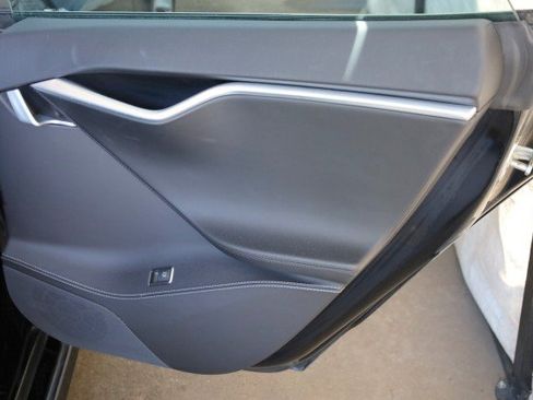 Used 2016 Tesla Model S AWD image 35