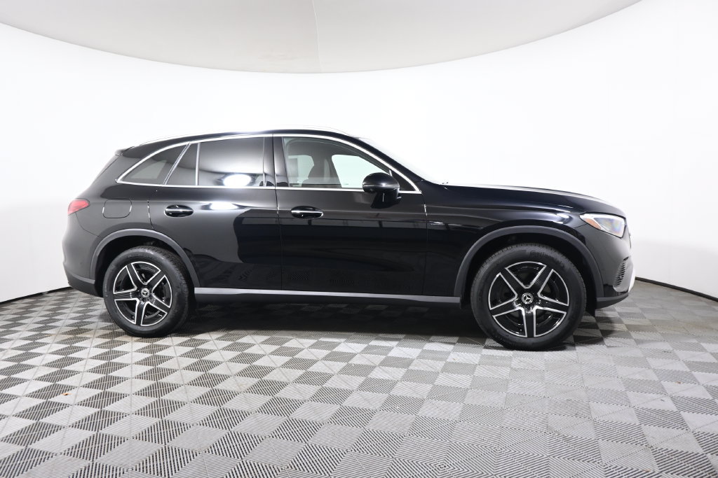 Certified 2026 Mercedes-Benz GLC 300 4MATIC image 8